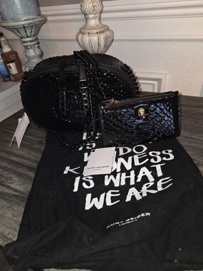 Kurt Geiger Black Textured Crossbody Bag with Matching Wallet